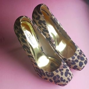 Heels 👠 seize 9m cheetah  print.